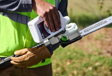 Высоторез/Сучкорез аккумуляторный телескопический Greenworks PS102T, 25 см, бесщеточный, без АКБ и З