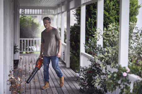 Аккумуляторная воздуходувка Husqvarna 120iB