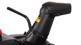 Снегоуборщик бензиновый Champion ST246