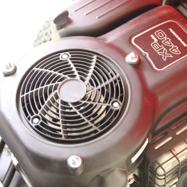 Садовый мини-трактор EVOline TRG 84 M