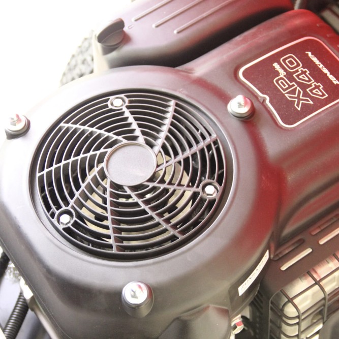 Садовый мини-трактор EVOline TRG 84 M