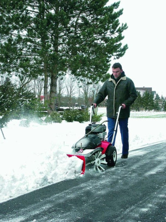 Подметально-уборочная машина TIELBUERGER TK36 (двигатель Briggs&amp;Stratton 675 EXI)