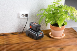 Универсальное зарядное устройство для всех типов аккумуляторов GARDENA 08831-20.000.00