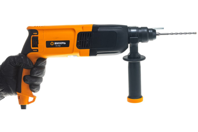 Перфоратор Вихрь П-750