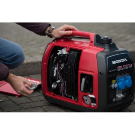 Бензиновый генератор Honda EU 22 i