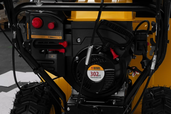 Бензиновая снегоуборочная машина DENZEL SBL 711D PRO