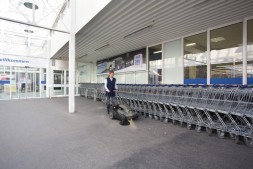 Подметальная машина Karcher KM 70/30 C Bp Pack Adv  1.517-213.0