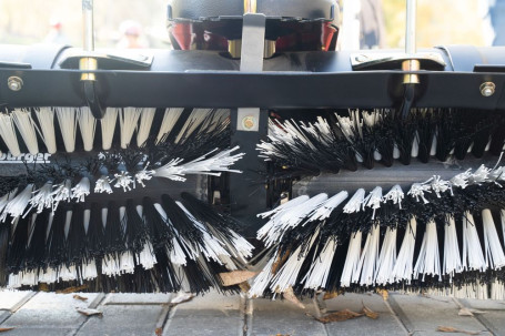 Подметально-уборочная машина TIELBUERGER TK58 (двигатель Honda GCV160)