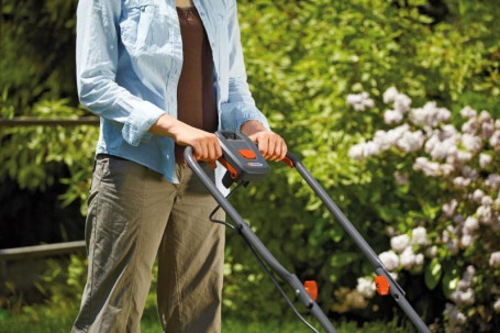 Газонокосилка электрическая GARDENA PowerMax 1200/32 05032-20.000.00