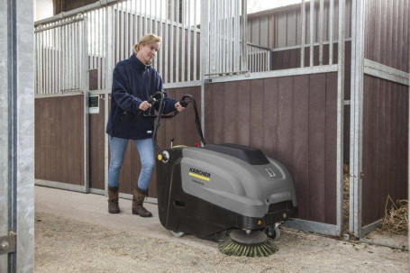 Подметальная машина Karcher KM 75/40 W P  1.049-205.0