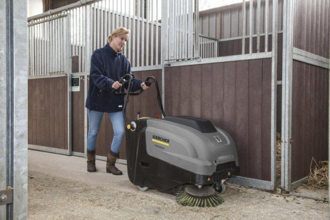 Подметальная машина Karcher KM 75/40 W P  1.049-205.0