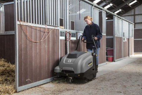 Подметальная машина Karcher KM 75/40 W P  1.049-205.0