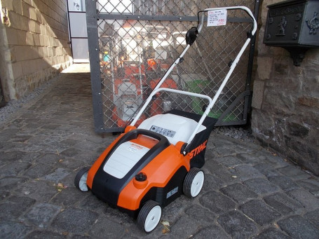 Аэратор STIHL RLE 240.0 электрический