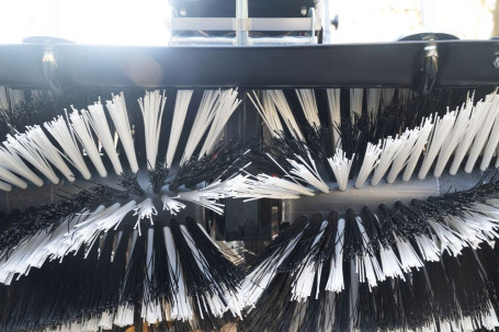 Подметально-уборочная машина TIELBUERGER TK48 Professional (Honda GXV160)