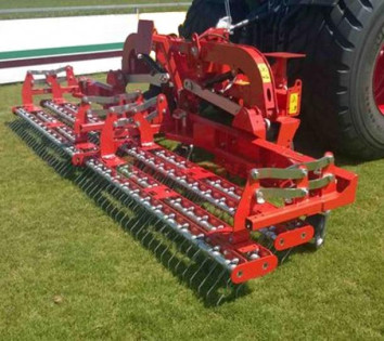 Грабли для ухода за натуральными и искусственными полями Wiedenmann TERRA RAKE 3.5 м