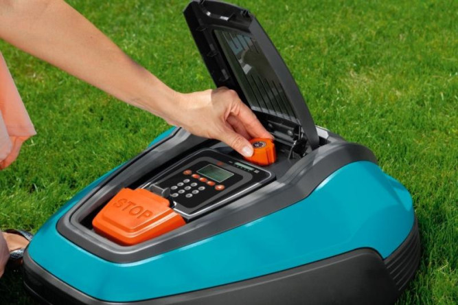 Газонокосилка-робот GARDENA R50Li 04077