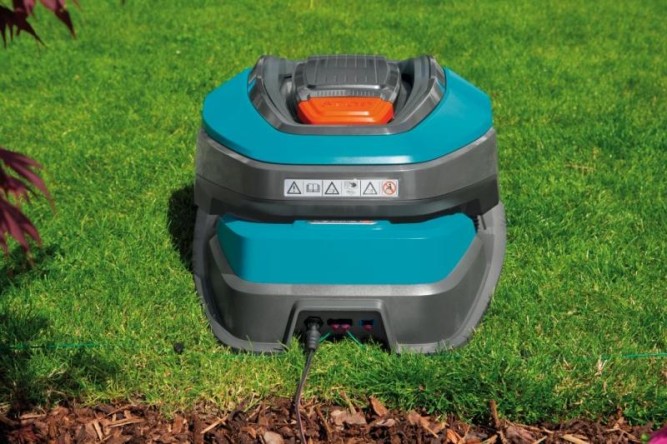 Газонокосилка-робот GARDENA R50Li 04077