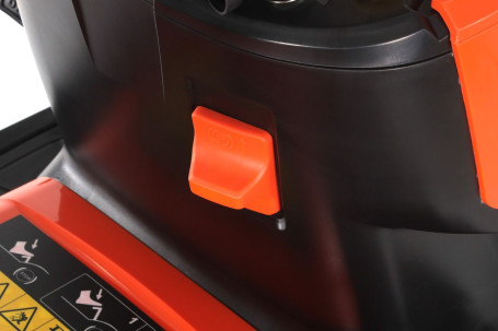 Садовый трактор YARD FOX T 108SCH