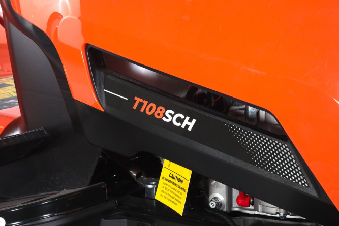 Садовый трактор YARD FOX T 108SCH