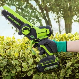 Цепная мини пила аккумуляторная Greenworks GD24CSMNX, 24V, 15см, бесщеточная, c 1хАКБ 4Ач и ЗУ