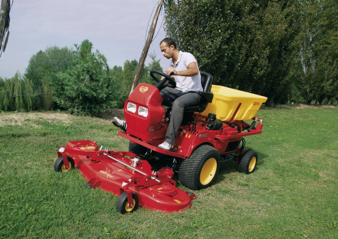 Многофункциональная машина Gianni Ferrari SR 280 DW 28 л.с. в Екатеринбурге