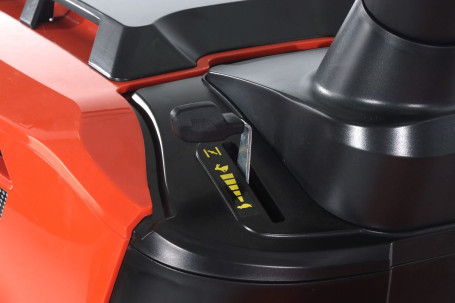 Садовый трактор YARD FOX T 92RBH