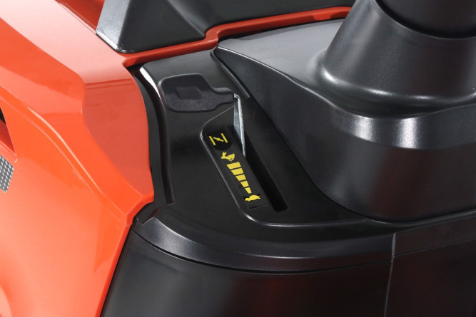 Садовый трактор YARD FOX T 102RDH