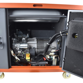 Бензогенератор в шумозащитном кожухе EVOline QB 9000 E