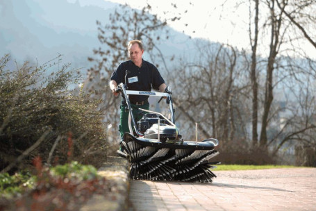 Подметально-уборочная машина TIELBUERGER TK58 Professional HYDRO (Honda GXV160)