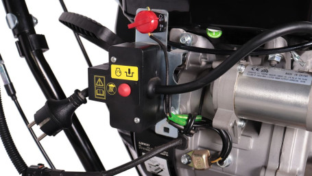 Снегоуборщик Champion ST 861