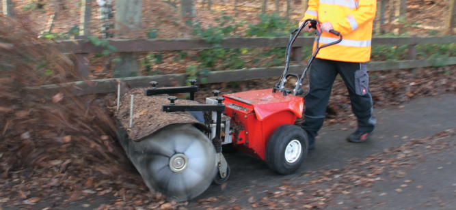 Аккумуляторная подметальная машина TIELBUERGER tu 1000 + tk 1100