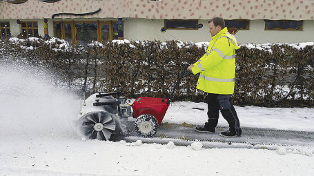 Аккумуляторная подметальная машина TIELBUERGER tu 1000 + tk 1100