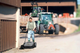 Подметальная машина Karcher KM 70/15 C  1.517-151.0