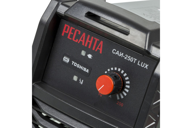 Инверторный сварочный аппарат Ресанта САИ-250Т LUX