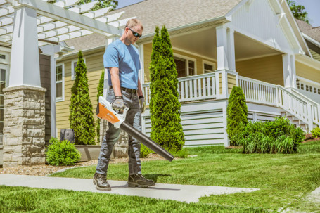 Воздуходувка аккумуляторная STIHL BGA 45