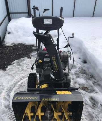 Снегоуборщик Champion ST656BS