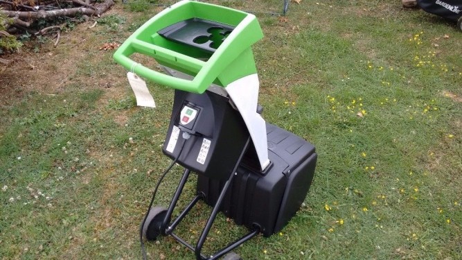 Измельчитель садовый VIKING GE 105.1 60070111174