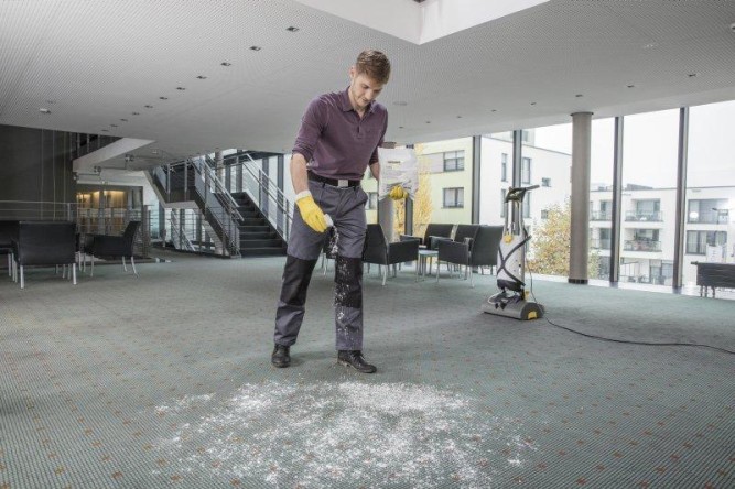 Аппарат для чистки ковров Karcher BRS 43/500 C  1.006-671.0