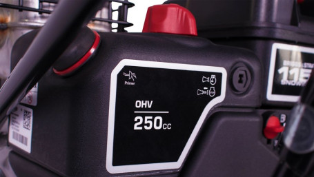 Снегоуборщик Champion ST861BS