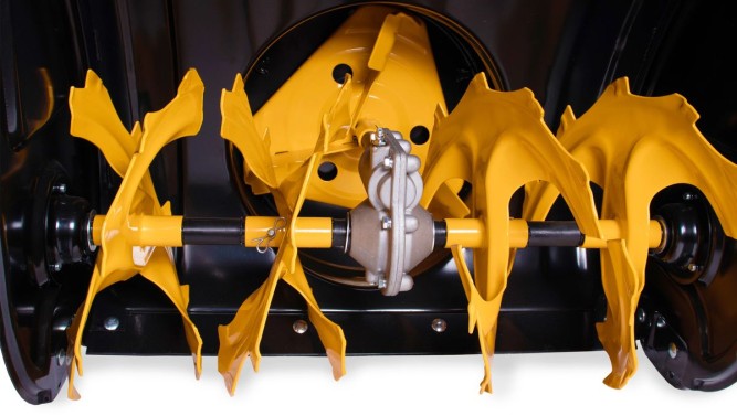 Снегоуборщик Champion ST861BS