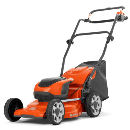 Аккумуляторная газонокосилка Husqvarna LC137i с аккумулятором и ЗУ