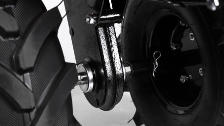 Мотоблок бензиновый CHAMPION BC8738