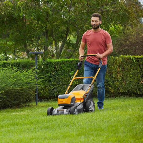 Аккумуляторная газонокосилка Stiga COLLECTOR 548 S AE с акк. и ЗУ