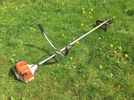 Бензиновый триммер STIHL FS 120