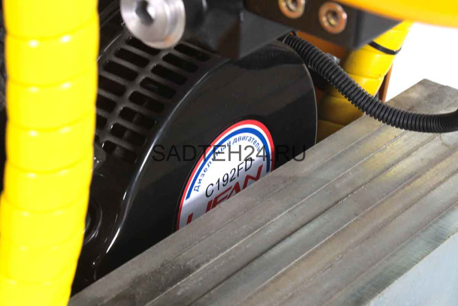 Мини-погрузчик BAUMECH ML-02, двиг. Lifan дизель