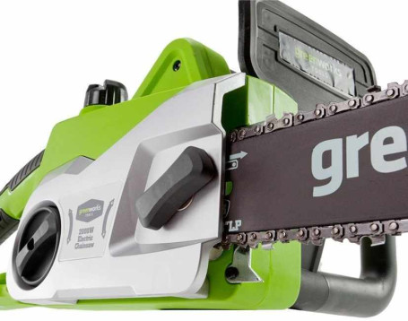 Электрическая Цепная пила Greenworks 2000W (46 см) GCS2046