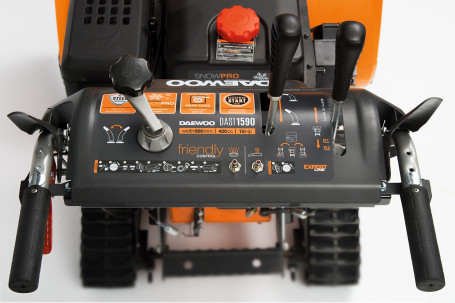 Снегоуборщик бензиновый Daewoo DAST 1590