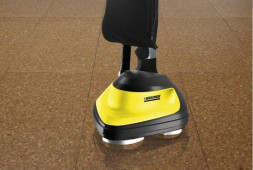 Средство для ухода за лакированным паркетом, ламинатом, пробкой RM 531, 1 л Karcher 6.295-777.0