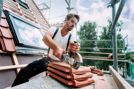 Аккумуляторная угловая шлифовальная машина Metabo WB 18 LTX BL 150 Quick 613078840