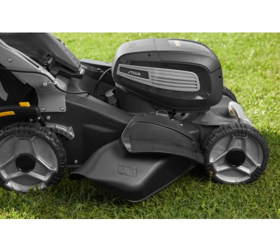 Аккумуляторная газонокосилка Stiga TWINCLIP 950 SQ AE